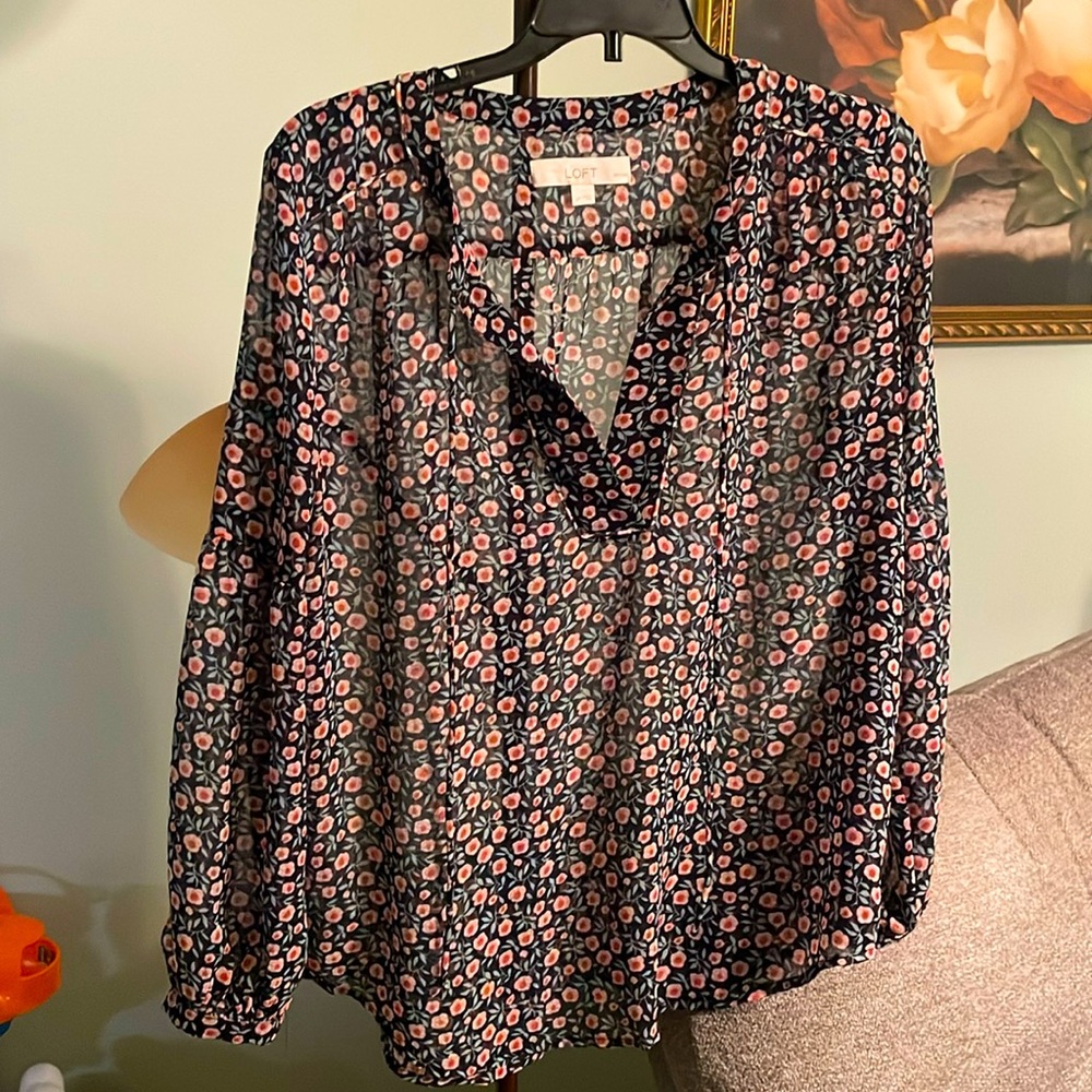 NWOT Loft Tunic floral Top blouse Pink Rose Black Sheer V Neck long sleeve S